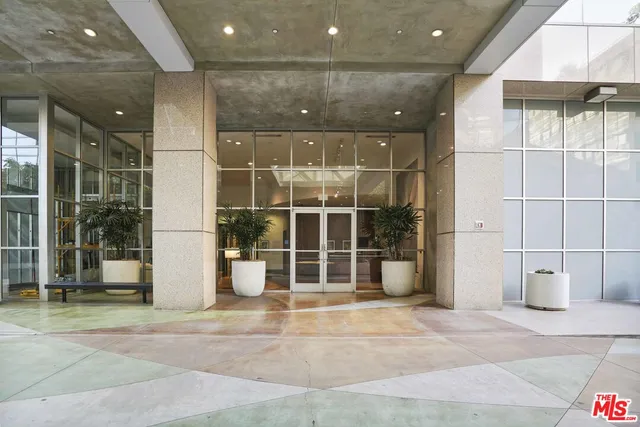 a view of a entryway of a building