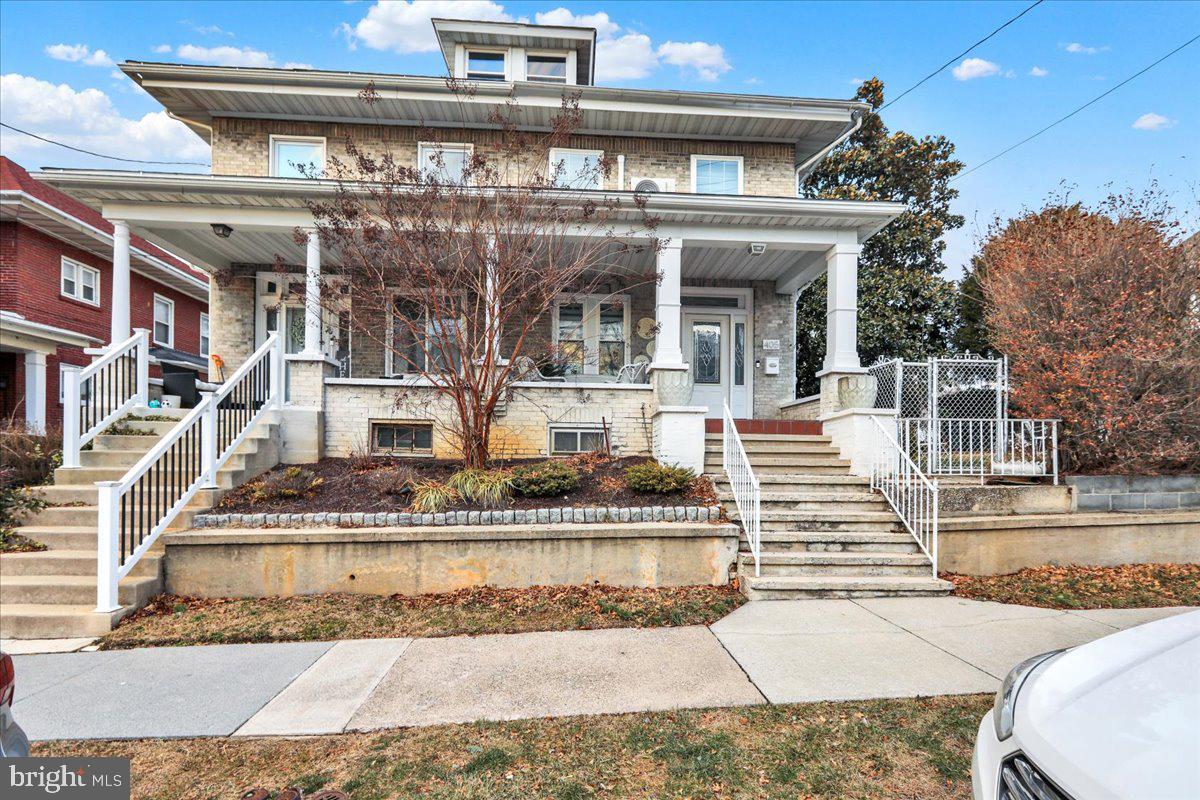 405 Reading Avenue Reading, PA 19611 - Photo 1 of 27