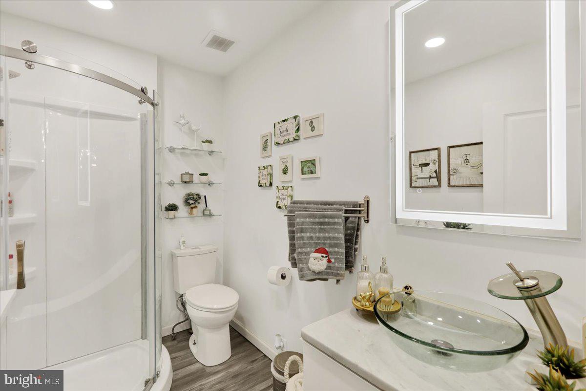 405 Reading Avenue Reading, PA 19611 - Photo 11 of 27