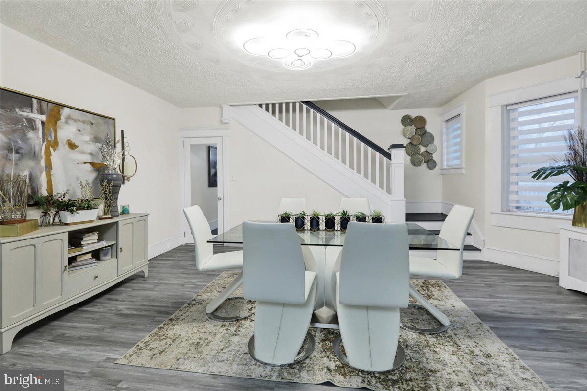 405 Reading Avenue Reading, PA 19611 - Photo 4 of 27