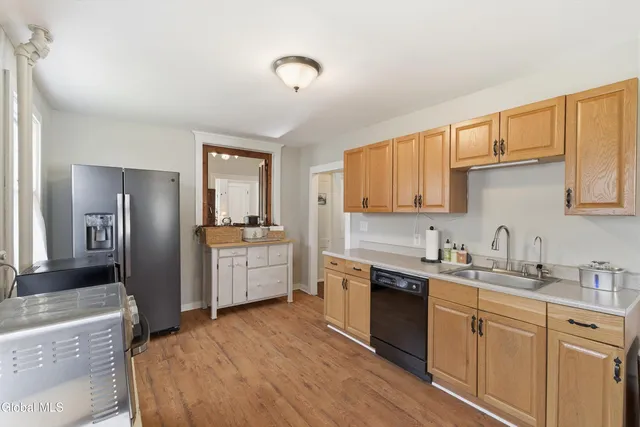 $287,000 | 30 West Main Street, Granville, NY 12832