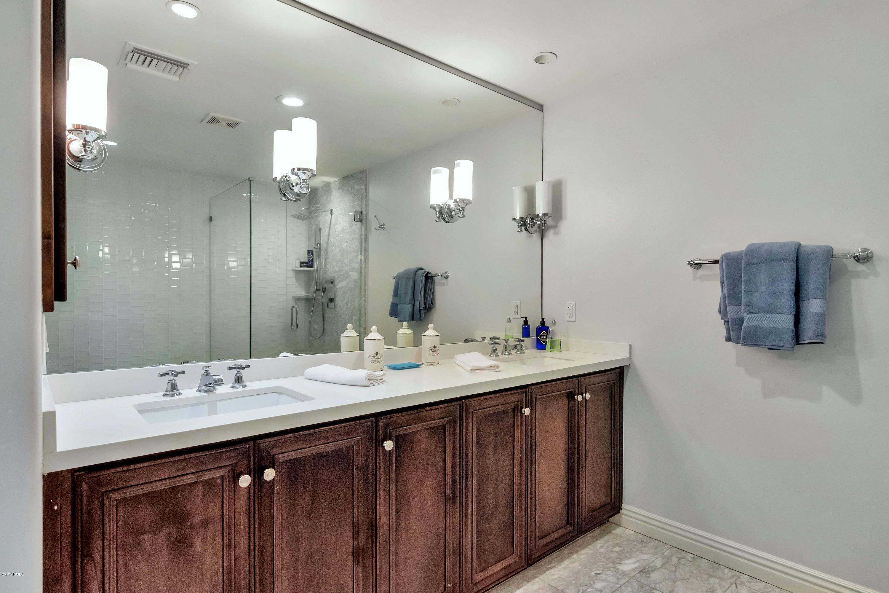 7181 East Camelback Road, Unit 502 Scottsdale, AZ 85251 - Photo 15 of 47 Master Bath With Marble Floors