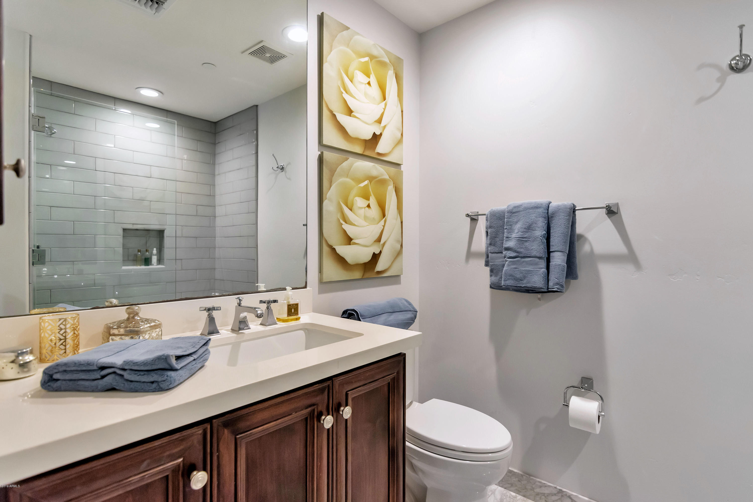 7181 East Camelback Road, Unit 502 Scottsdale, AZ 85251 - Photo 19 of 47 Guest Bath