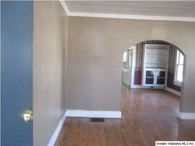 808 Valley Road Fairfield, AL 35064 - Photo 2 of 13