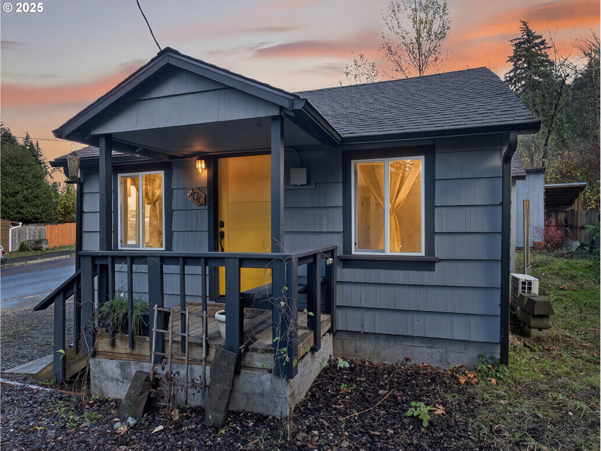 900 Southwest Sadie B Avenue Cascade Locks, OR 97014 - Photo 2 of 29 a front view of a house with balcony
