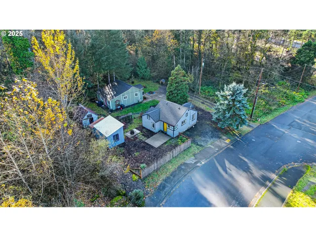 $350,000 | 900 Southwest Sadie B Avenue, Cascade Locks, OR 97014