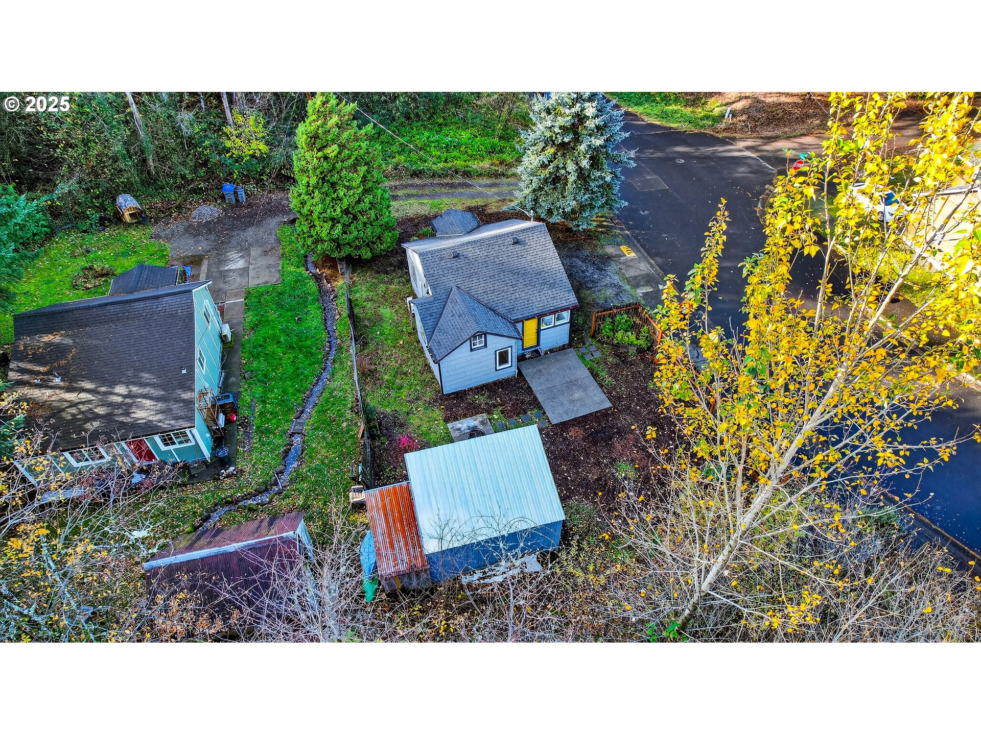 900 Southwest Sadie B Avenue Cascade Locks, OR 97014 - Photo 4 of 29