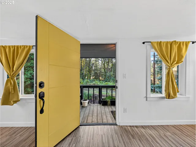 $350,000 | 900 Southwest Sadie B Avenue, Cascade Locks, OR 97014