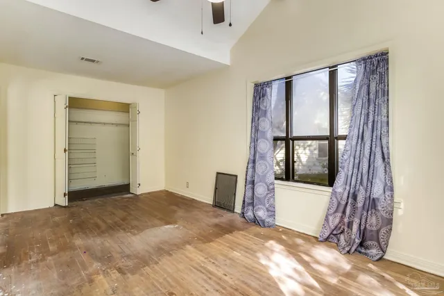 $160,000 | 10 Park Drive, Pensacola, FL 32507