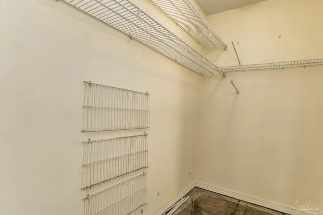 $160,000 | 10 Park Drive, Pensacola, FL 32507