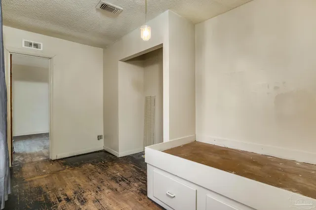 $160,000 | 10 Park Drive, Pensacola, FL 32507