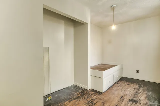 $160,000 | 10 Park Drive, Pensacola, FL 32507