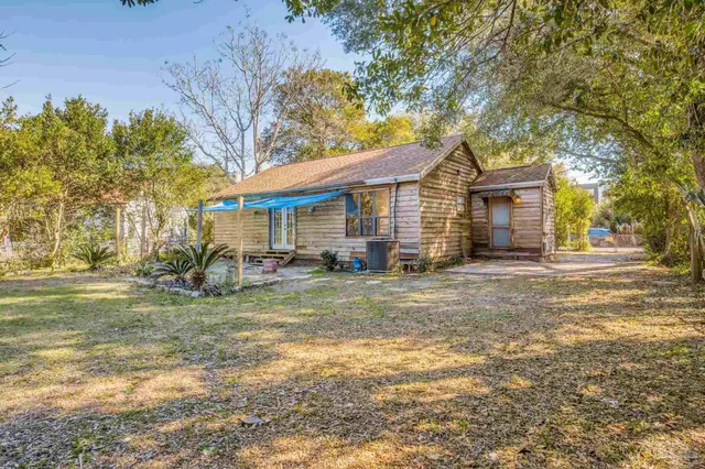 $160,000 | 10 Park Drive, Pensacola, FL 32507