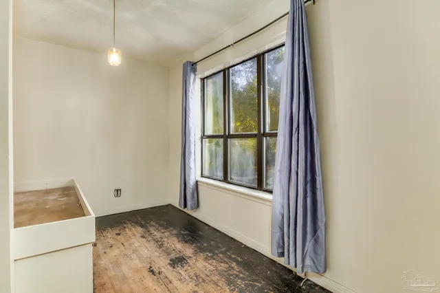 $160,000 | 10 Park Drive, Pensacola, FL 32507