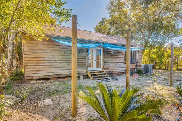 $160,000 | 10 Park Drive, Pensacola, FL 32507