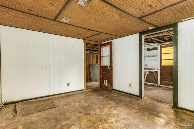 $160,000 | 10 Park Drive, Pensacola, FL 32507