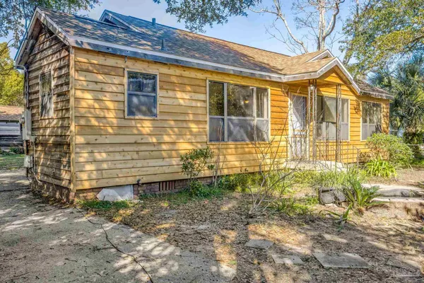 $155,000 | 10 Park Drive, Pensacola, FL 32507