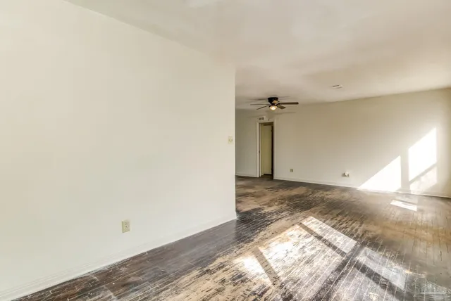 $160,000 | 10 Park Drive, Pensacola, FL 32507