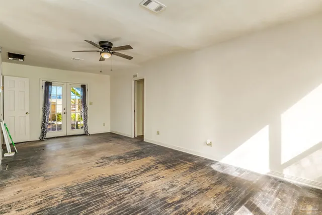 $160,000 | 10 Park Drive, Pensacola, FL 32507