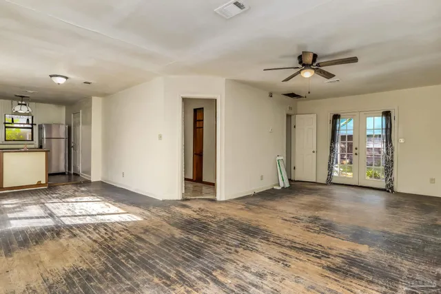 $160,000 | 10 Park Drive, Pensacola, FL 32507