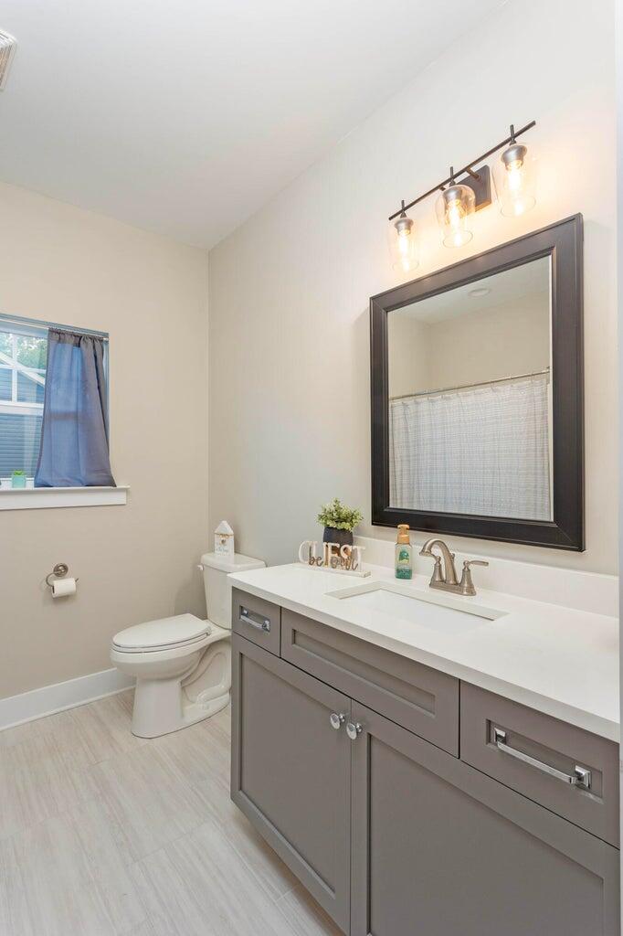 725 Riddle Road Dayton, TN 37321 - Photo 17 of 33 Bath