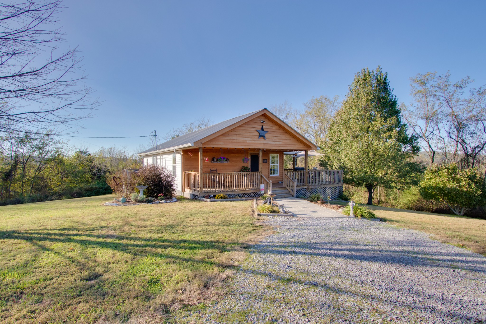 69 Switchboard Road Brush Creek, TN 38547 - Photo 3 of 42