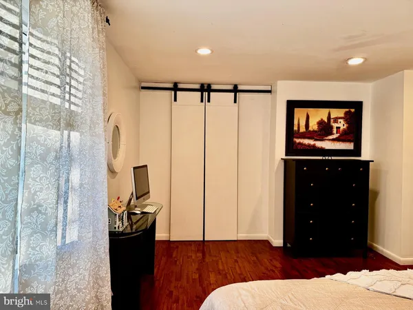 $2,550 | 8402 Jinetes Court, Alexandria, VA 22309