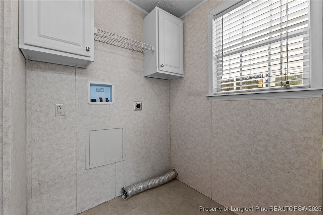 355 Rock Hill Road Fayetteville, NC 28312 - Photo 21 of 38 a view of a closet with window