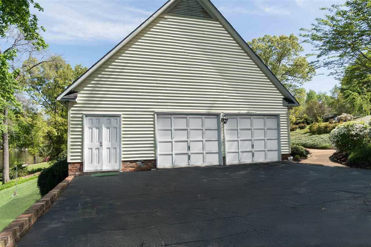 317 East Killarney Lake Moore, SC 29369 - Photo 11 of 48