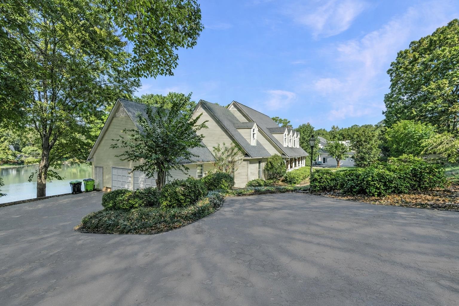 317 East Killarney Lake Moore, SC 29369 - Photo 13 of 48