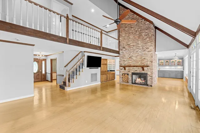 $624,900 | 317 East Killarney Lake, Moore, SC 29369