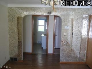 7214 State Road Cleveland, OH 44134 - Photo 6 of 23