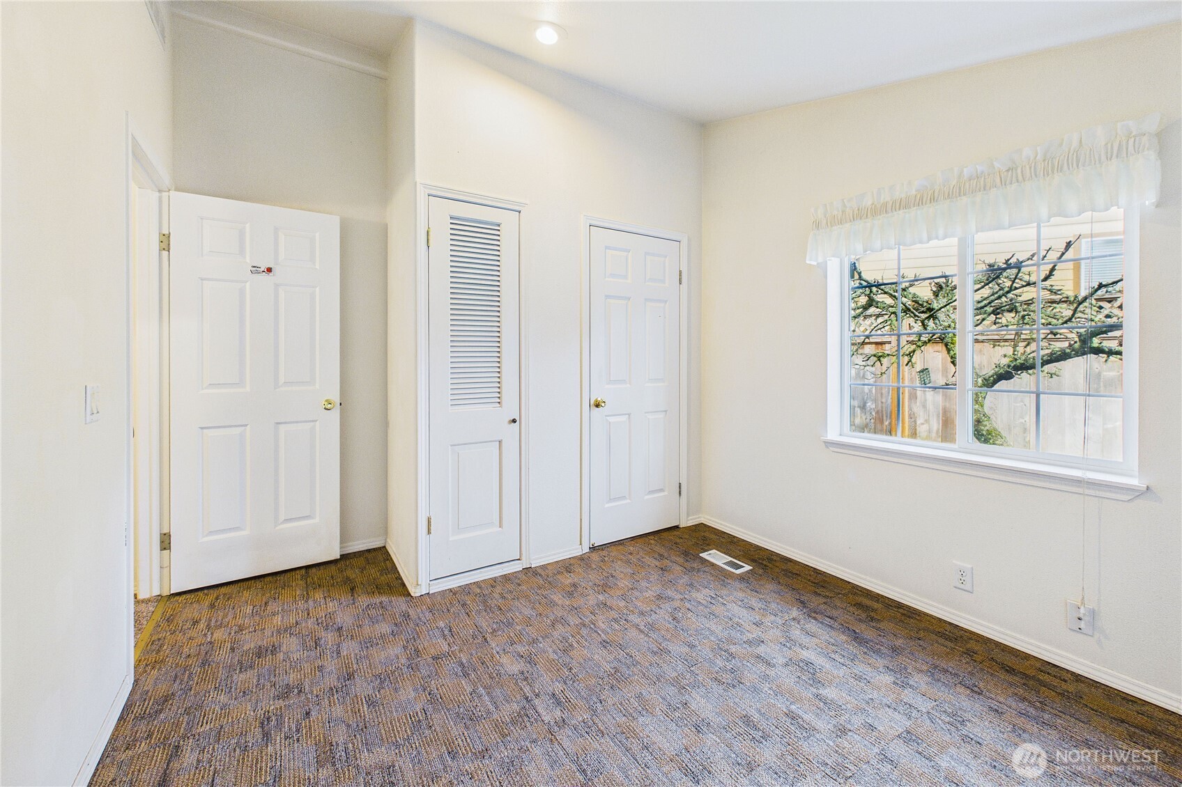 2624 Highland Loop Port Townsend, WA 98368 - Photo 25 of 39