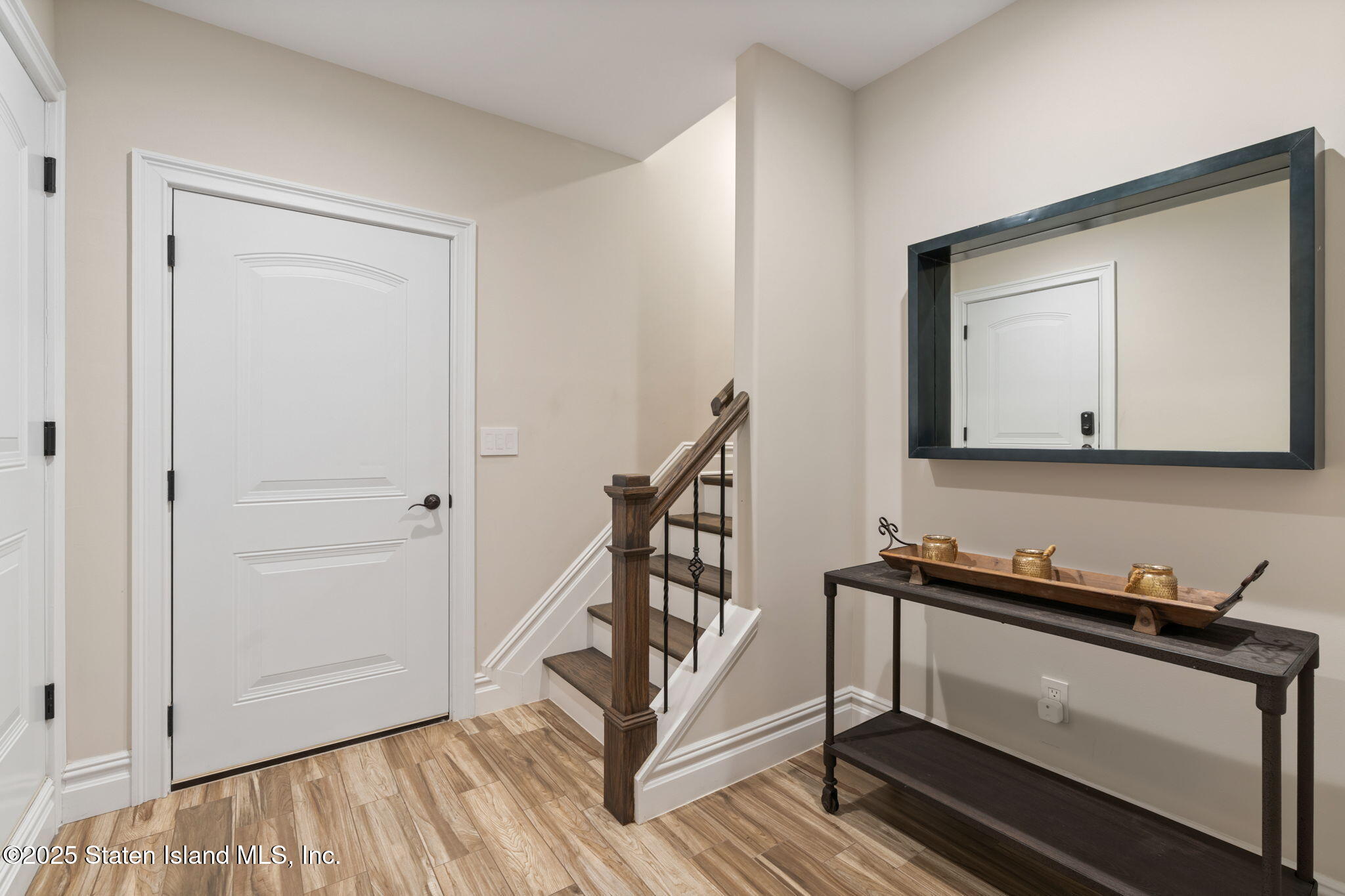 312 London Road Staten Island, NY 10306 - Photo 57 of 82 321 London Rd