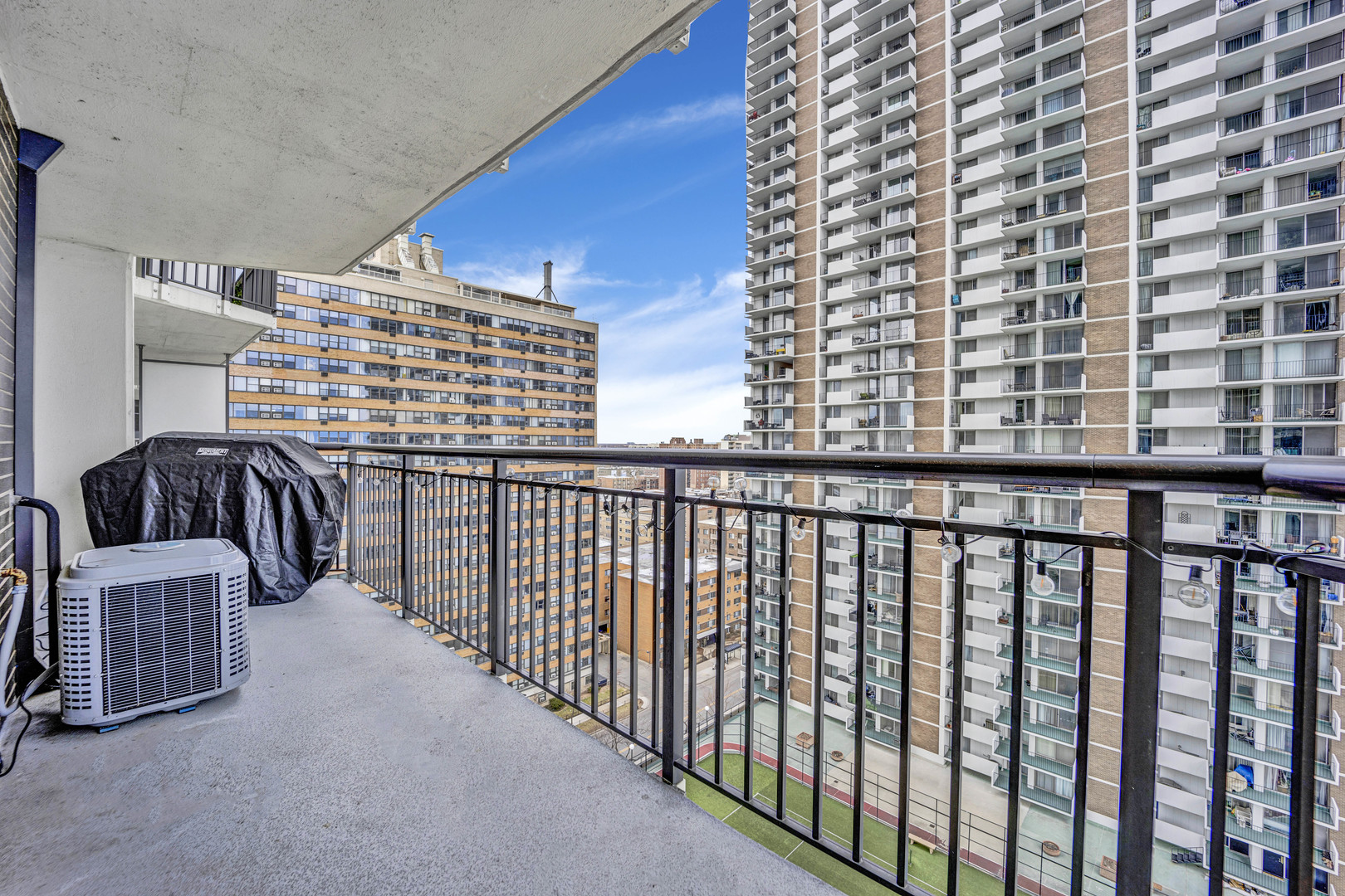 6007 North Sheridan Road, Unit 14F Chicago, IL 60660 - Photo 11 of 27