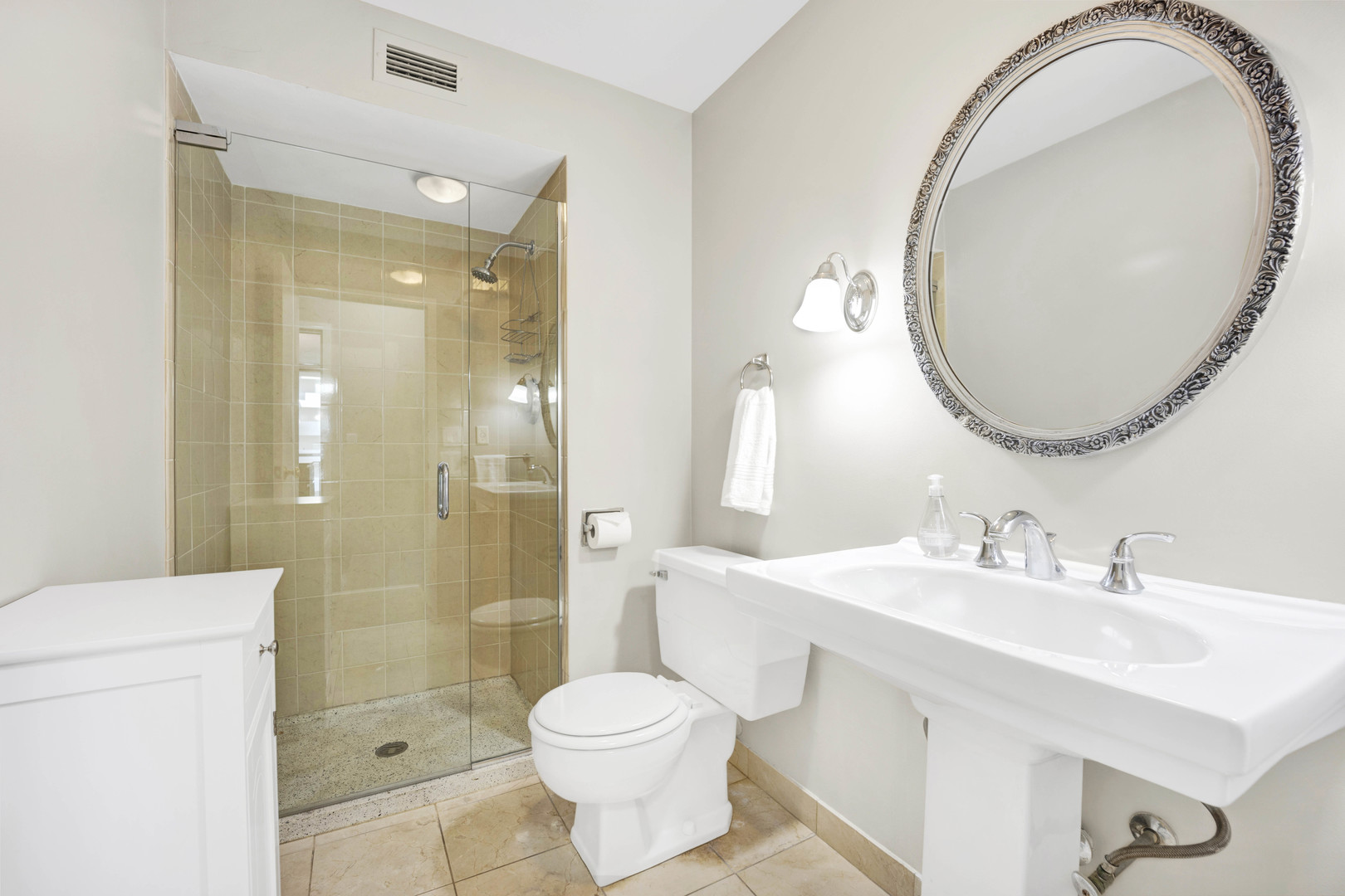 6007 North Sheridan Road, Unit 14F Chicago, IL 60660 - Photo 19 of 27