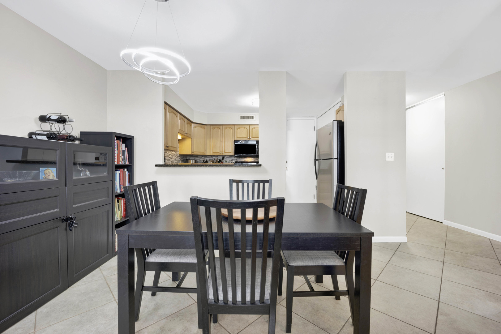 6007 North Sheridan Road, Unit 14F Chicago, IL 60660 - Photo 6 of 27