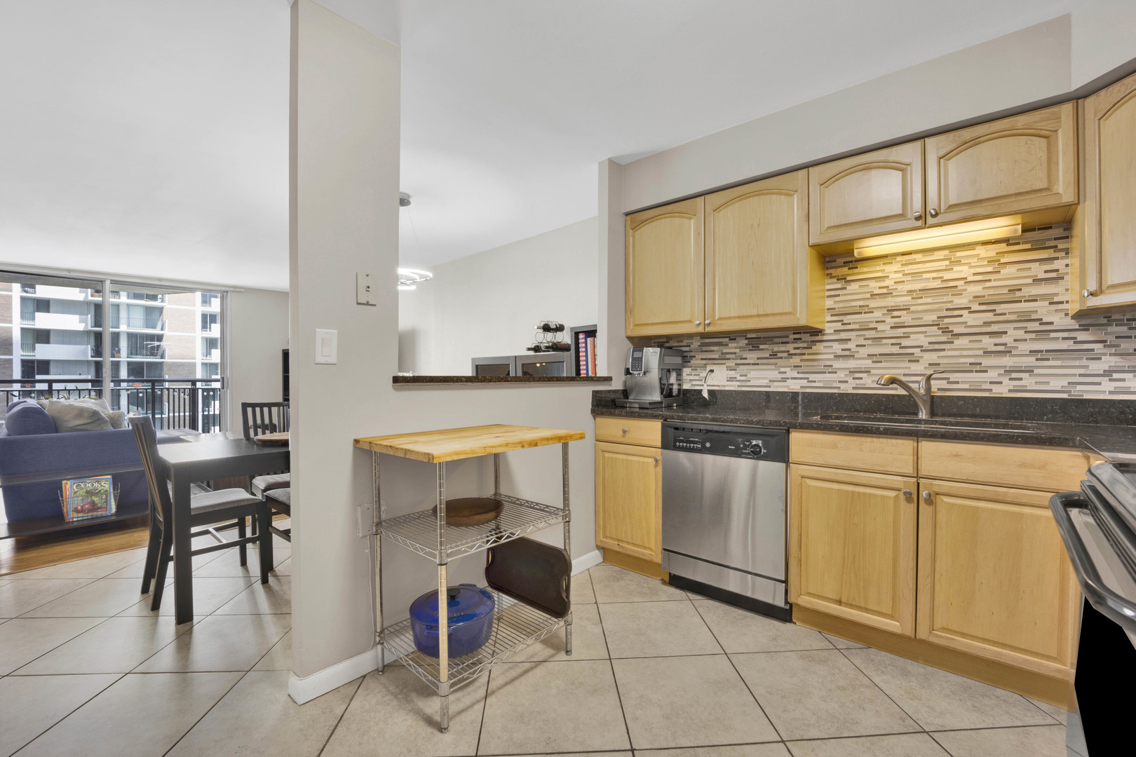 6007 North Sheridan Road, Unit 14F Chicago, IL 60660 - Photo 10 of 27