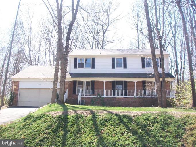 10711 Cross School Road Reston, VA 20191 - Photo 1 of 22 Exterior (Main)