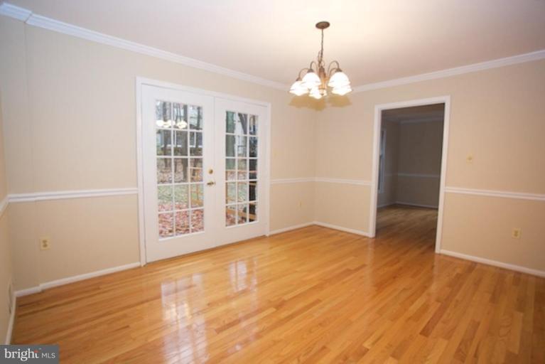 10711 Cross School Road Reston, VA 20191 - Photo 11 of 22 Dining Room
