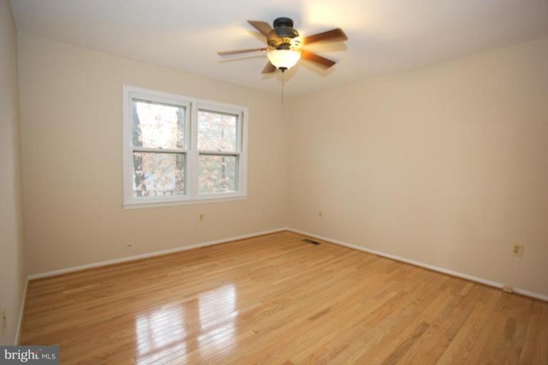10711 Cross School Road Reston, VA 20191 - Photo 21 of 22 Bedroom #3