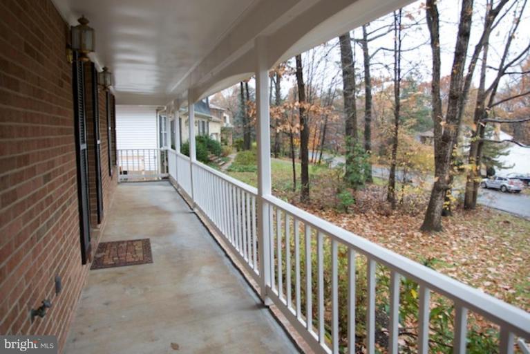 10711 Cross School Road Reston, VA 20191 - Photo 7 of 22 Porch