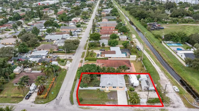 $449,000 | 521 Florida Mango Road, West Palm Beach, FL 33406