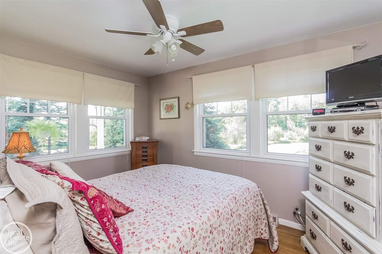 1435 East Gunn Road Rochester, MI 48306 - Photo 16 of 51
