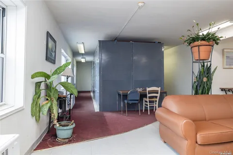 $548,000 | 370 West Broadway, Unit 5W, Long Beach, NY 11561