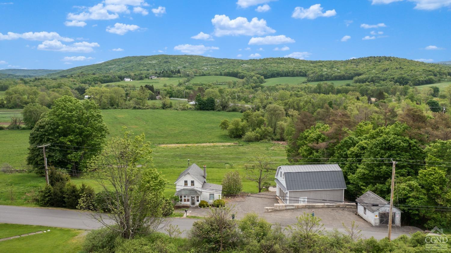 346 Craryville Road Craryville, NY 12521 - Photo 3 of 16 Photo 3
