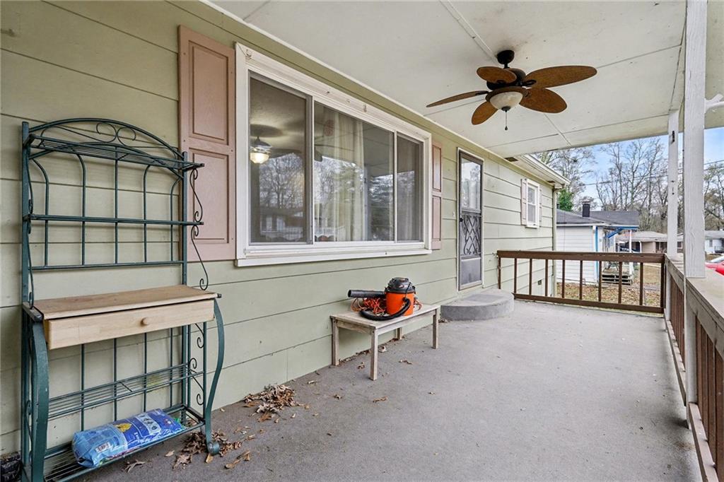 1995 Matt Drive Austell, GA 30168 - Photo 31 of 34 a view of a entryway with a livingroom