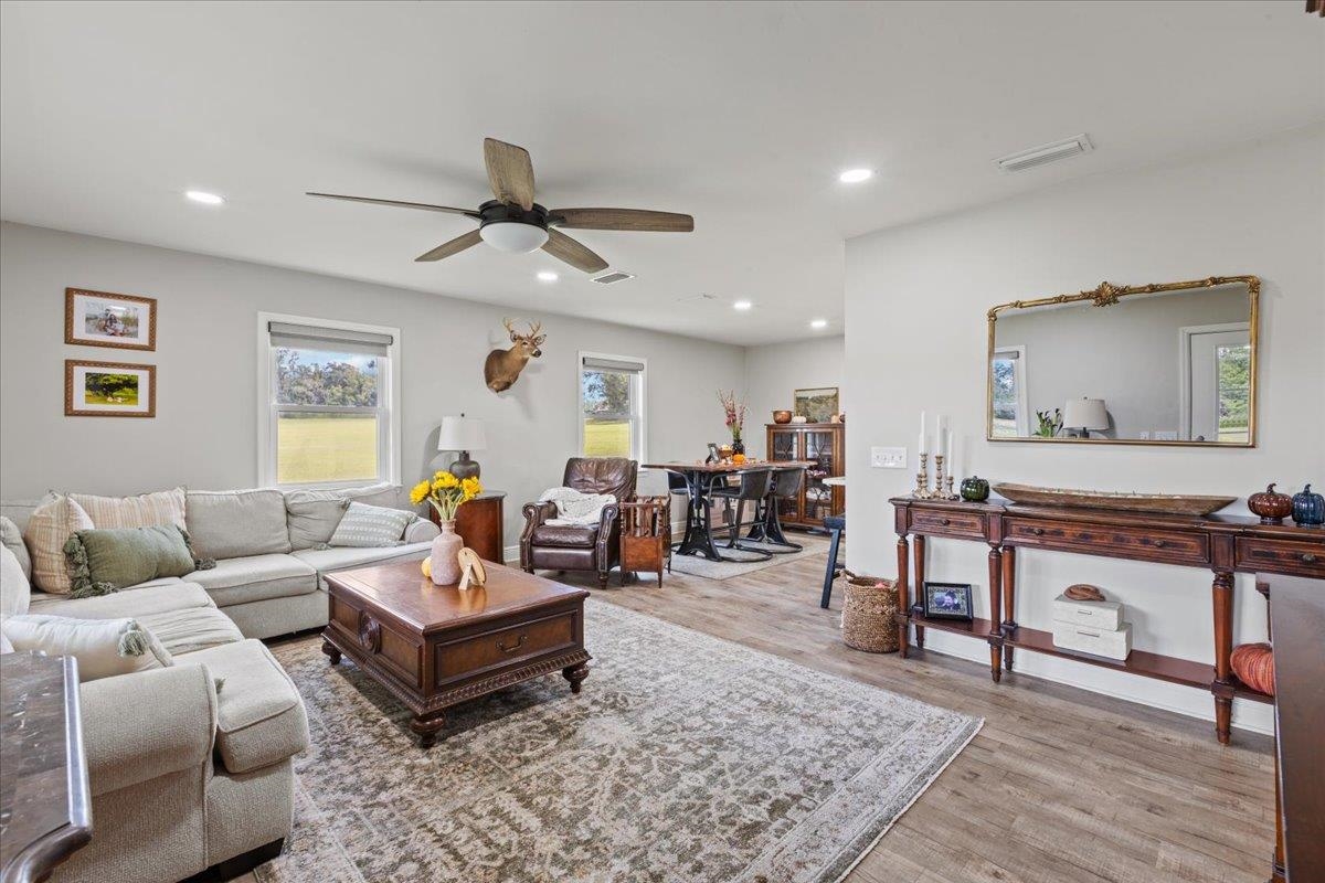 647 Southeast Regency Trail Madison, FL 32340 - Photo 12 of 58