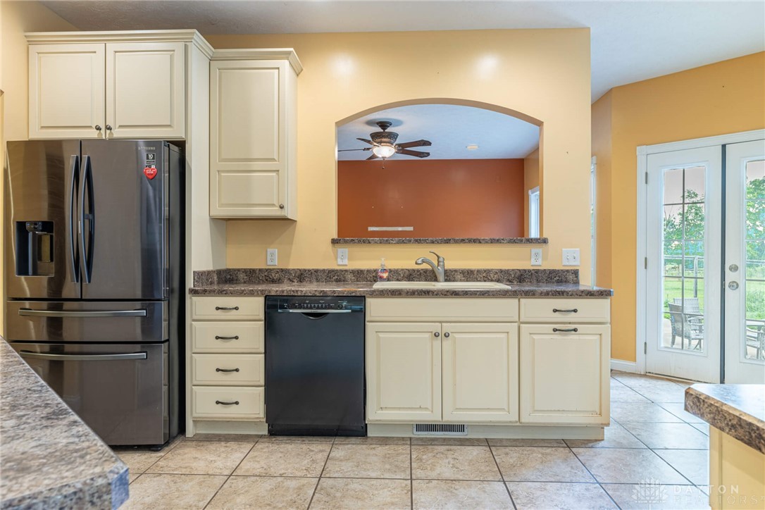 2451 Cook Road Spring Valley, OH 45370 - Photo 12 of 65