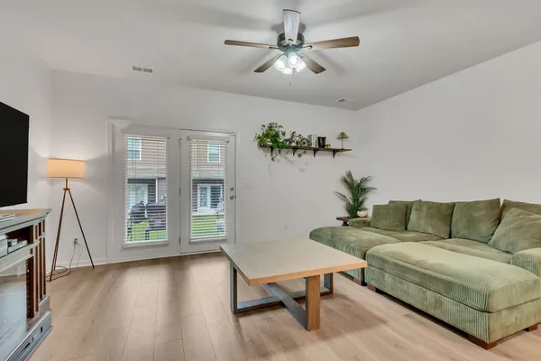 $267,900 | 809 Dallas Drive, Columbia, TN 38401